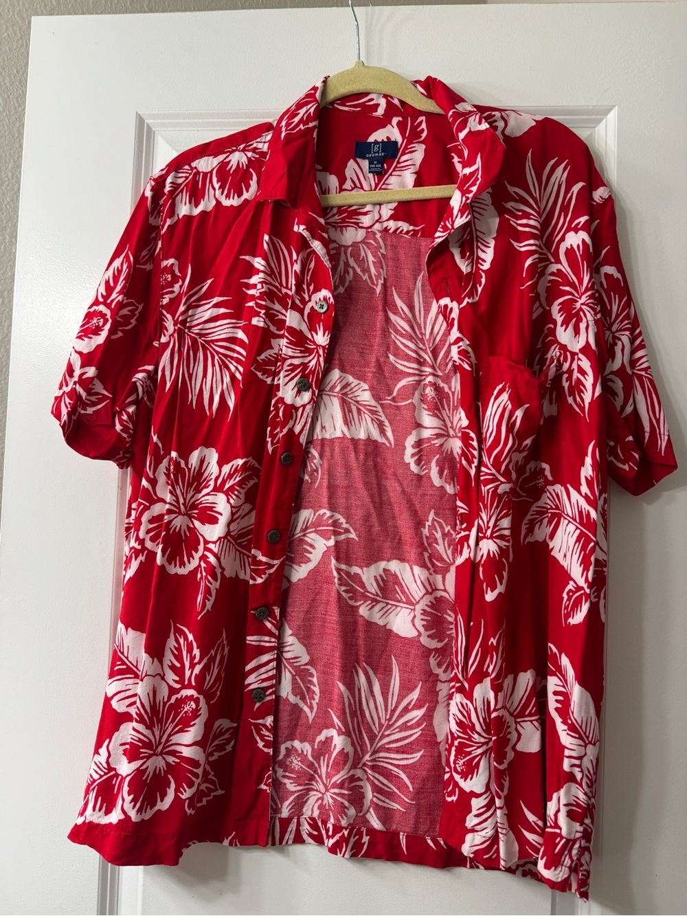 George Red and White Floral Short-Sleeve Button-Down Shirt